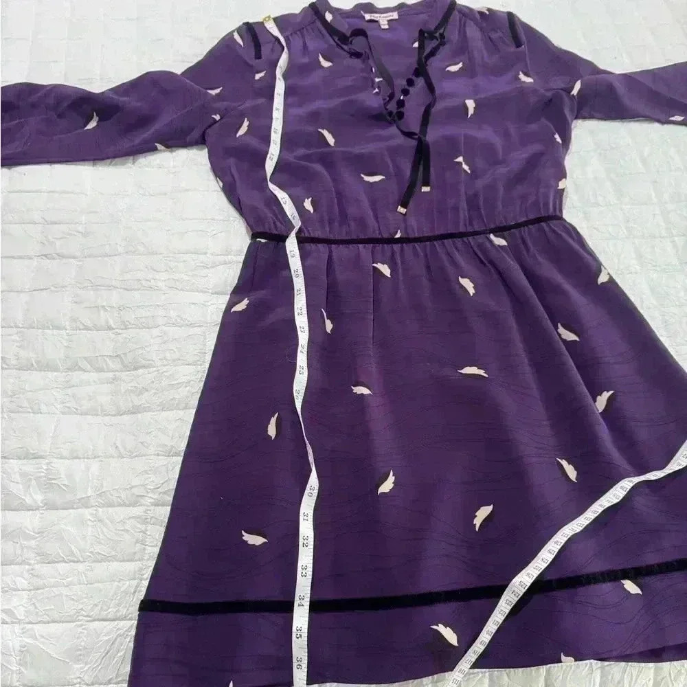 Juicy Couture Women’s Long Sleeve 100% Silk Purple Dress Feather Trimmed Sz 8 - Picture 2 of 8